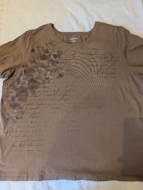 Liz & Me Tops - Liz & Me 1X Brown Graphic Tee Script Ruched Sleeve Rhinestone Top Y2K